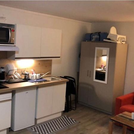 Au Bout Du Bois Piscine Sauna Hammam Accessible En Saison Et Le Logement Accessible Toute L Annee Les Deserts  ภายนอก รูปภาพ