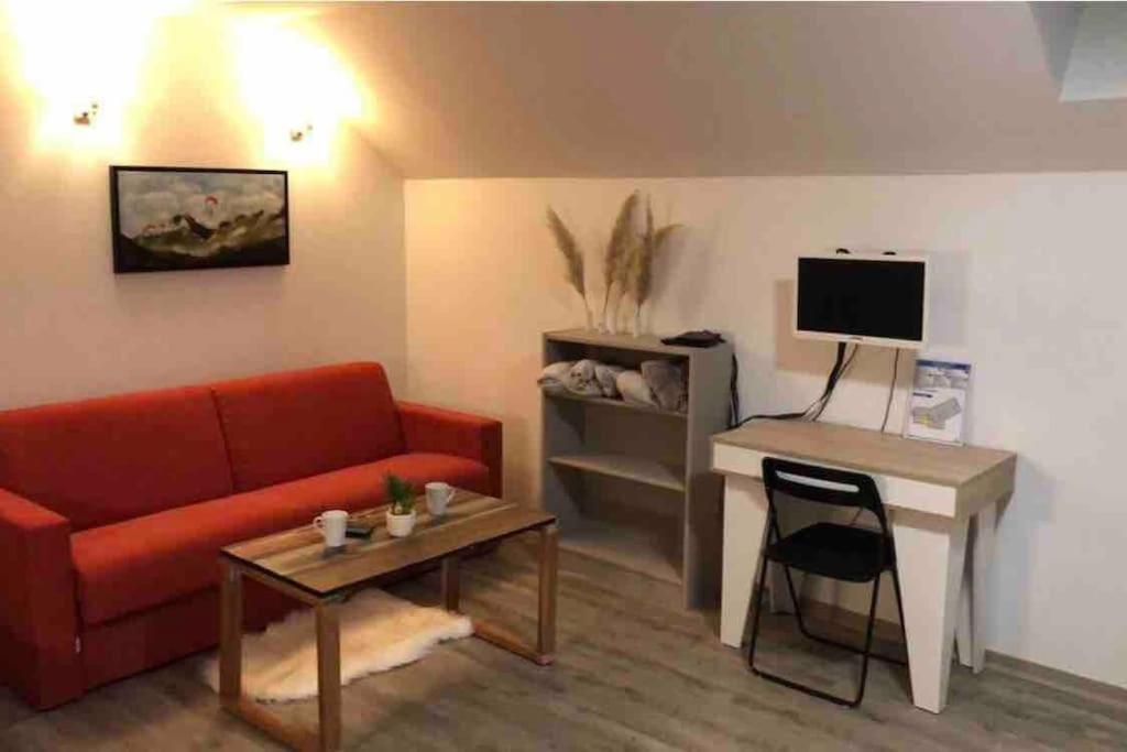 Au Bout Du Bois Piscine Sauna Hammam Accessible En Saison Et Le Logement Accessible Toute L Annee Les Deserts  ภายนอก รูปภาพ